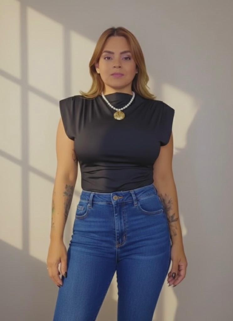 Blusa Negra Elegante Italiana