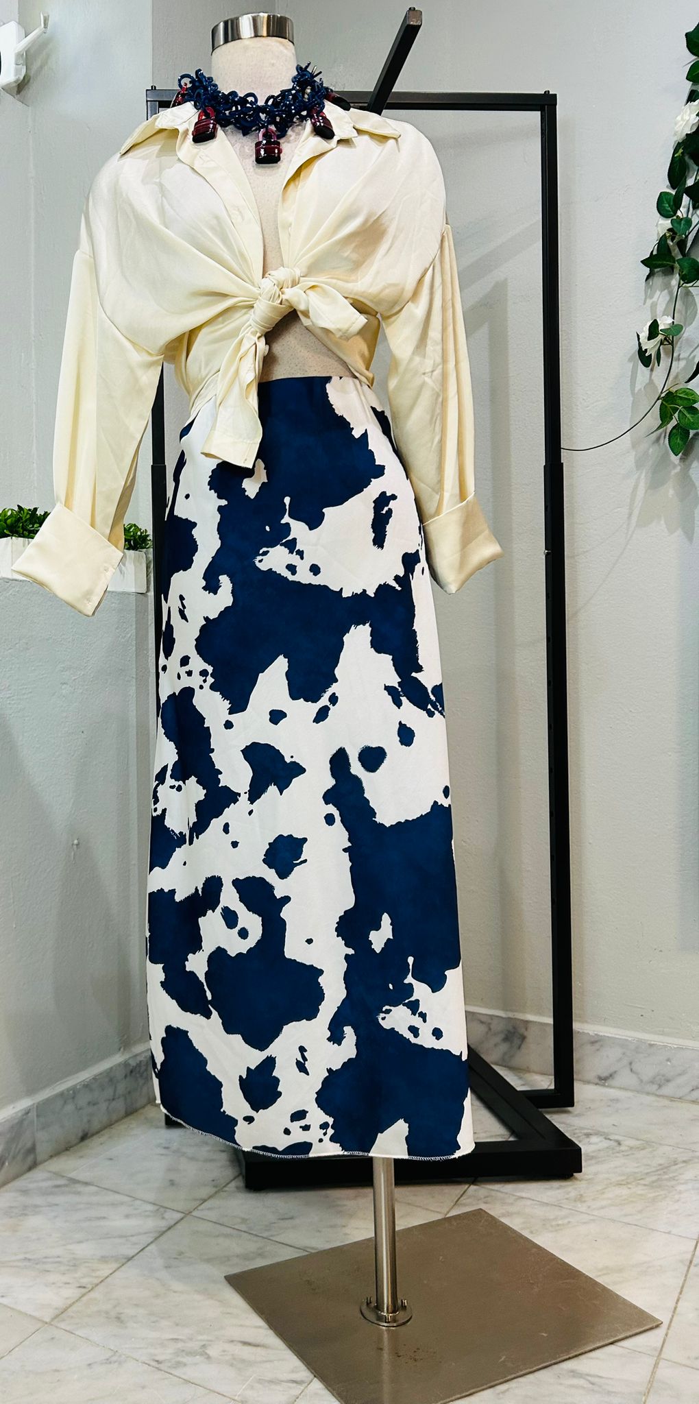 Blusa Ameli Beige Manga Larga Elegante