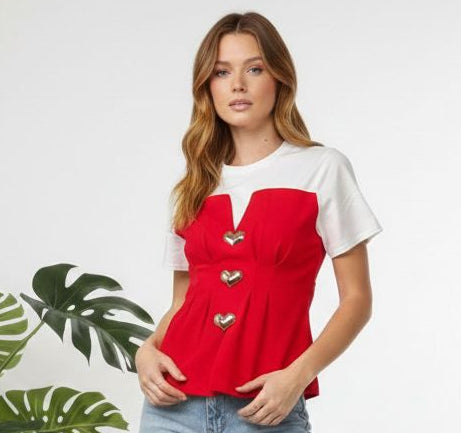 Top Bicolor Rojo y Blanco con Botones de Corazón