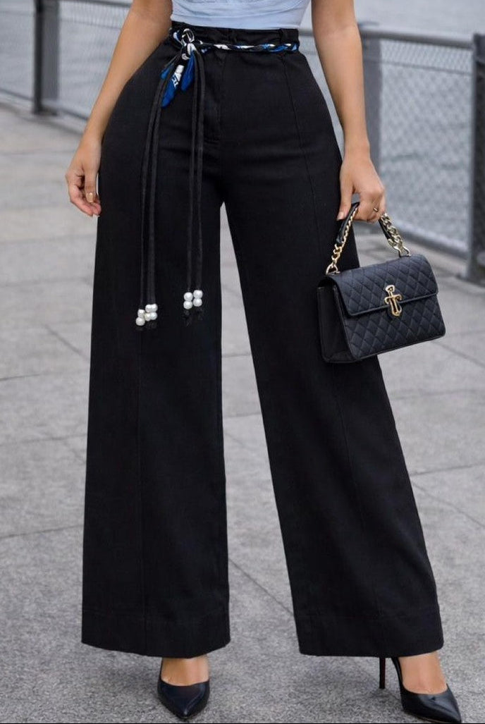 Pantalón Negro Pierna Ancha con Cinturón