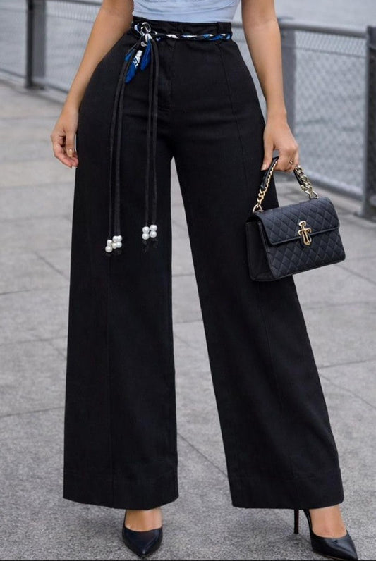 Pantalón Negro Pierna Ancha con Cinturón