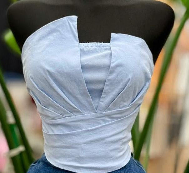 Top azul con Drapeado Strapless