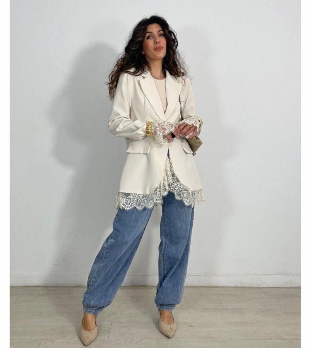 Blazer Italiano Beige Claro con Encaje - Pre-Orden